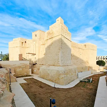 Apartment Summer Nights