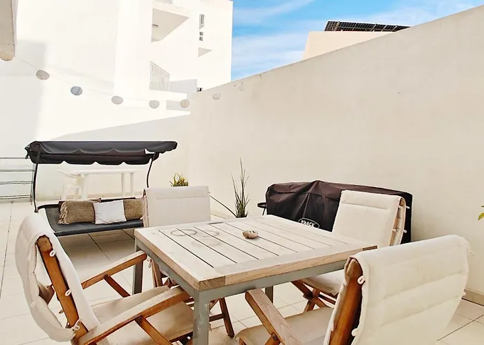 Summer Nights Марсаскала