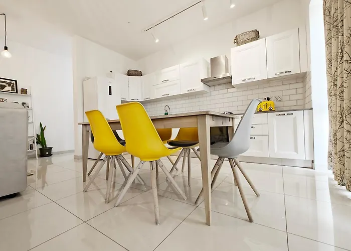 Summer Nights * Марсаскала